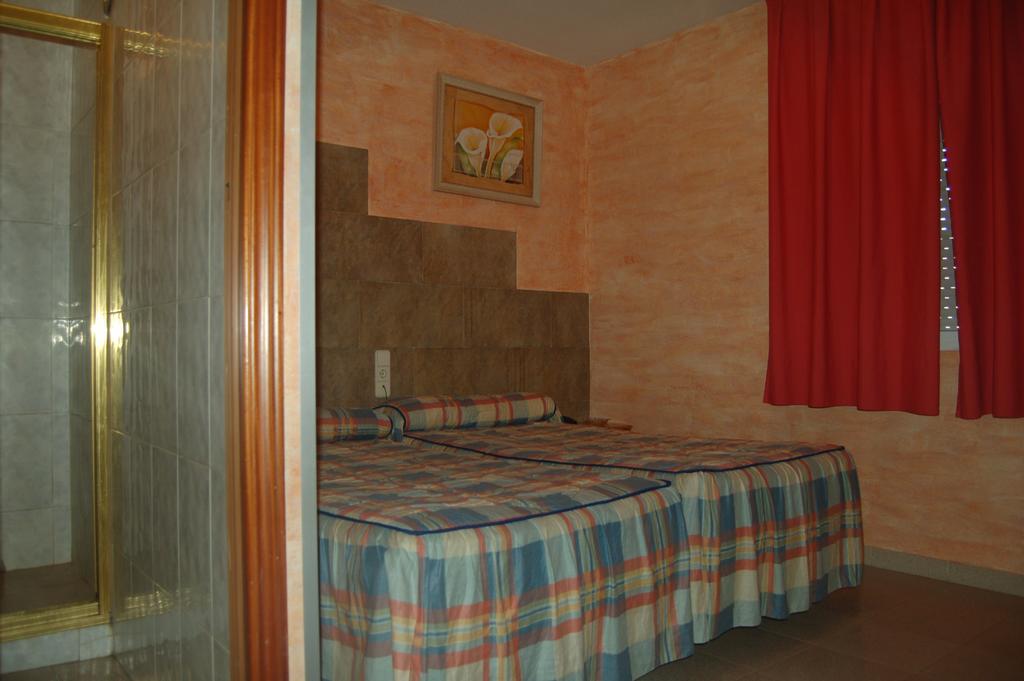 Hostal Mays Numancia de la Sagra Extérieur photo